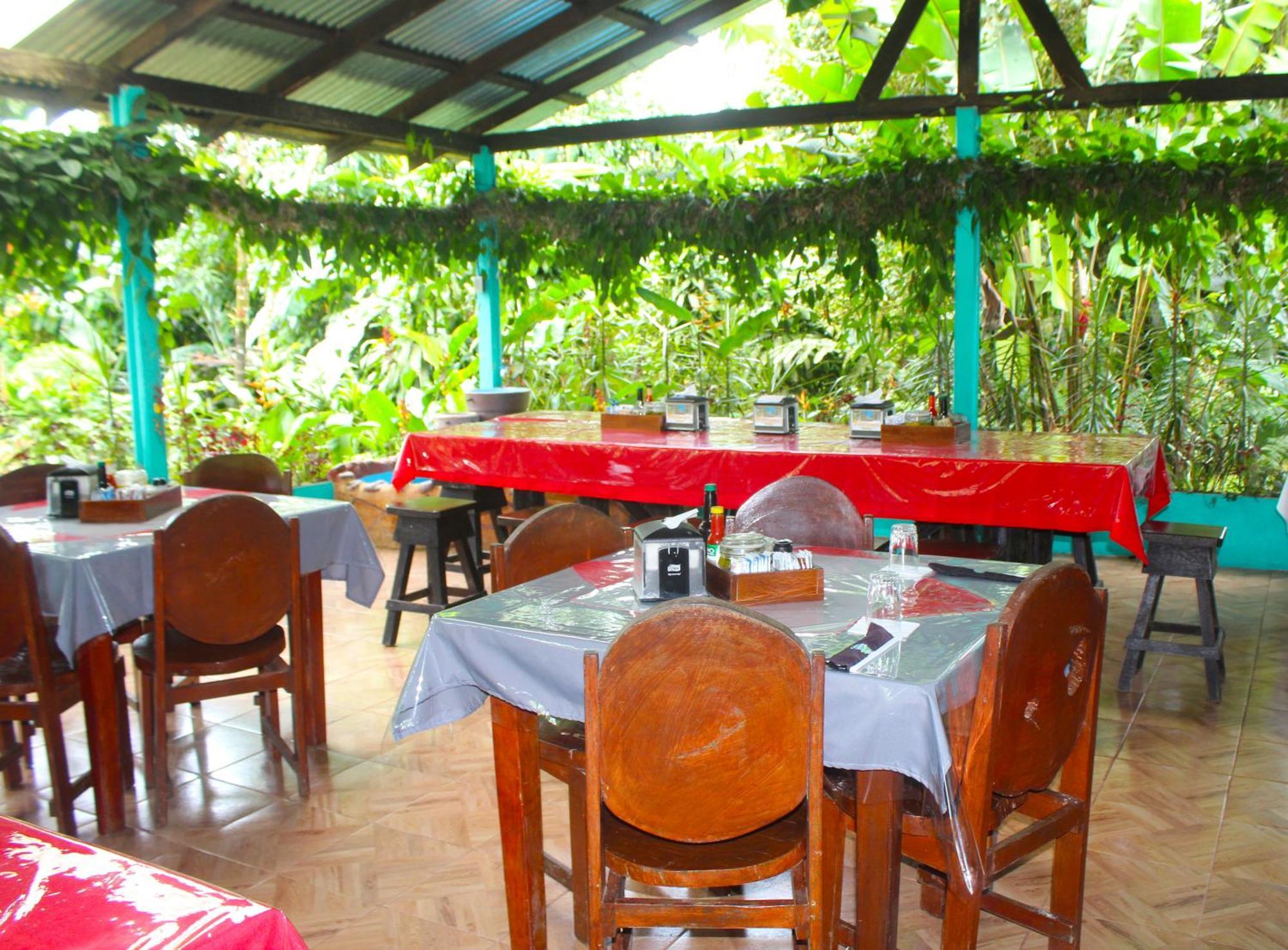 Posada Rio Celeste La Amistad Екстериор снимка